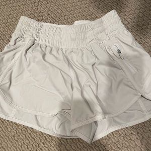 Lululemon white short